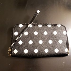 Black and white polka dot wristlet wallet